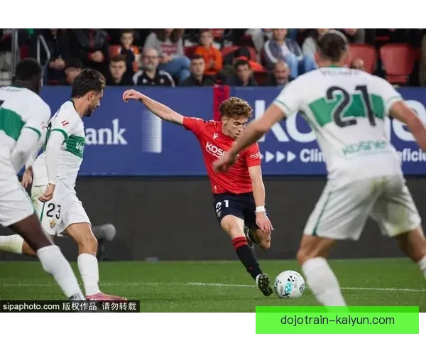 西甲埃尔切保级战形势严峻，球队需要快速调整状态才能反弹